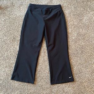 Nike fit dry capris